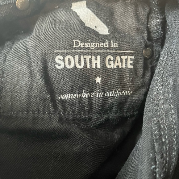 ⬇️ Price Drop!⬇️Adriano Goldschmied skinny jeans in size 25R. - Picture 9 of 10